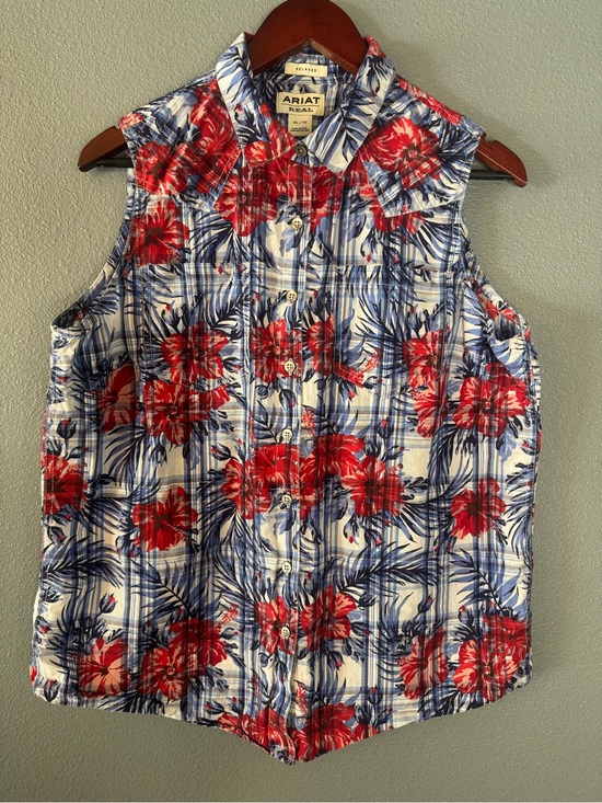 Ariat Tops - Ariat Real Women’s XL Relaxed Sleeveless Western Shirt Floral Plaid Button Front